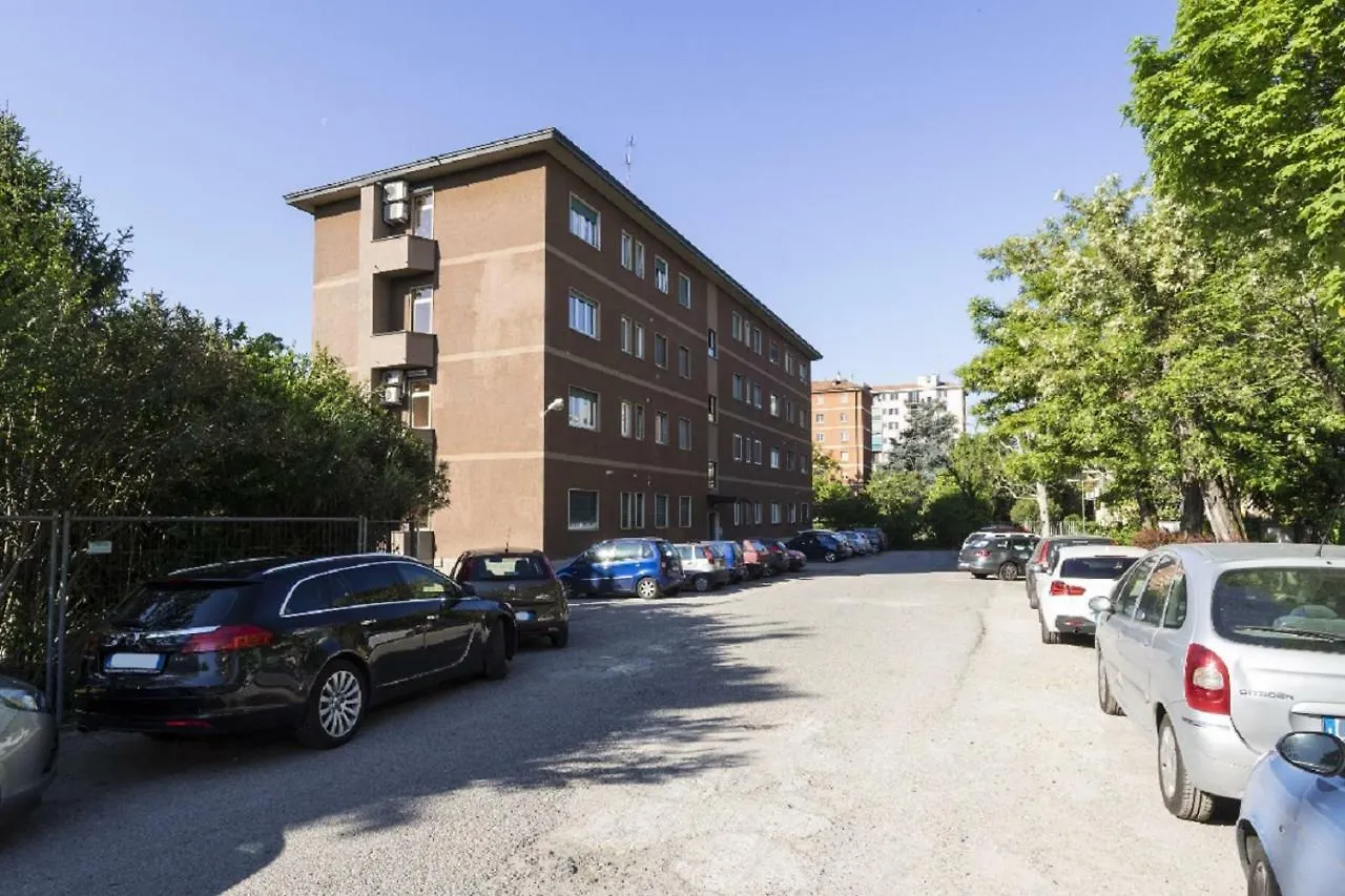Apartment Tagiura Home Milan